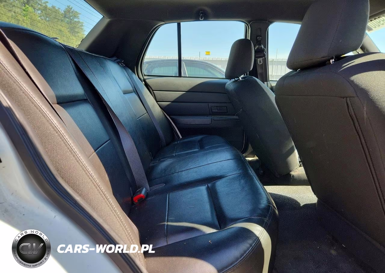 2010 Ford Crown Victoria Police Interceptor VIN:2FABP7BVXAX134903 - 10