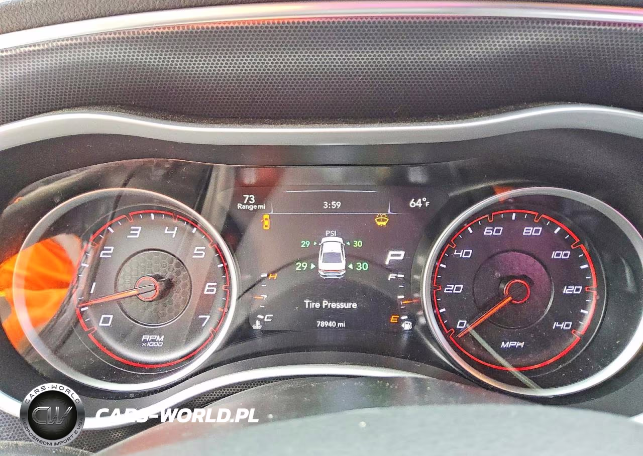 2018 Dodge Charger Sxt Plus VIN:2C3CDXHG9JH166742 - 9
