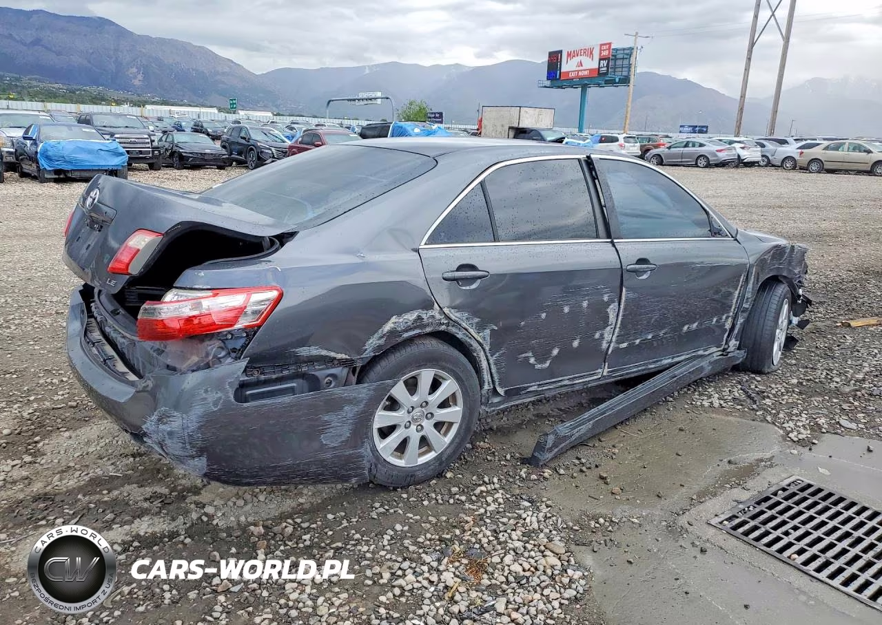 2008 Toyota Camry Le VIN:4T1BE46K28U763535 - 3