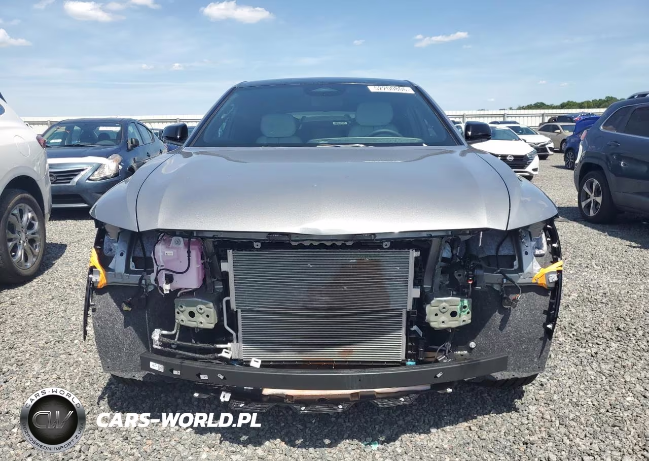 2026 Cadillac Lyriq Luxury VIN:1GYKPNRK9TZ307652 - 5