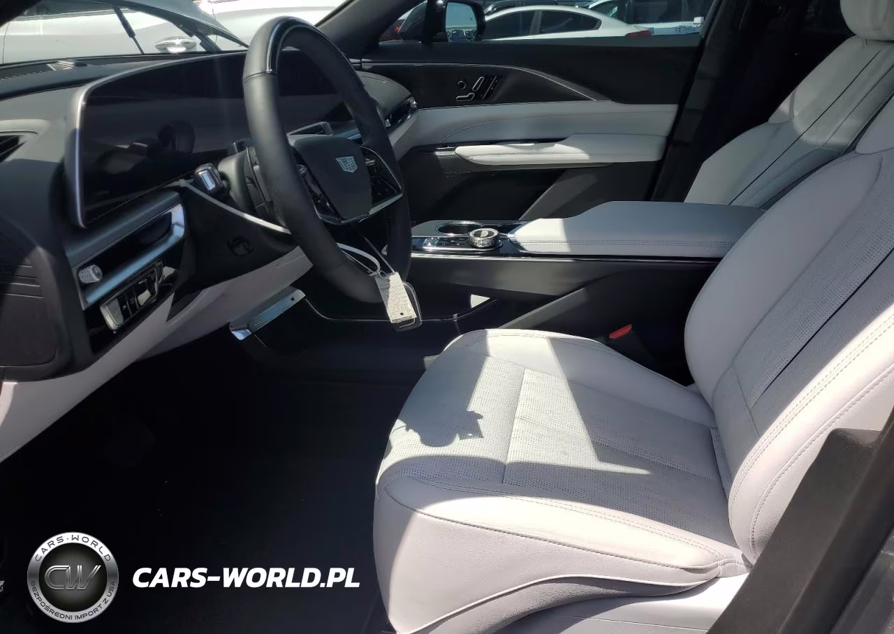 2026 Cadillac Lyriq Luxury VIN:1GYKPNRK9TZ307652 - 7