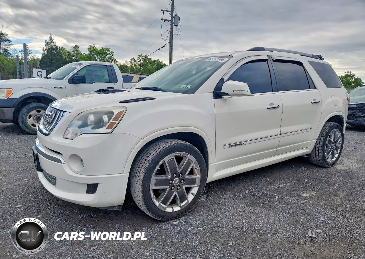 2011 GMC Acadia Denali