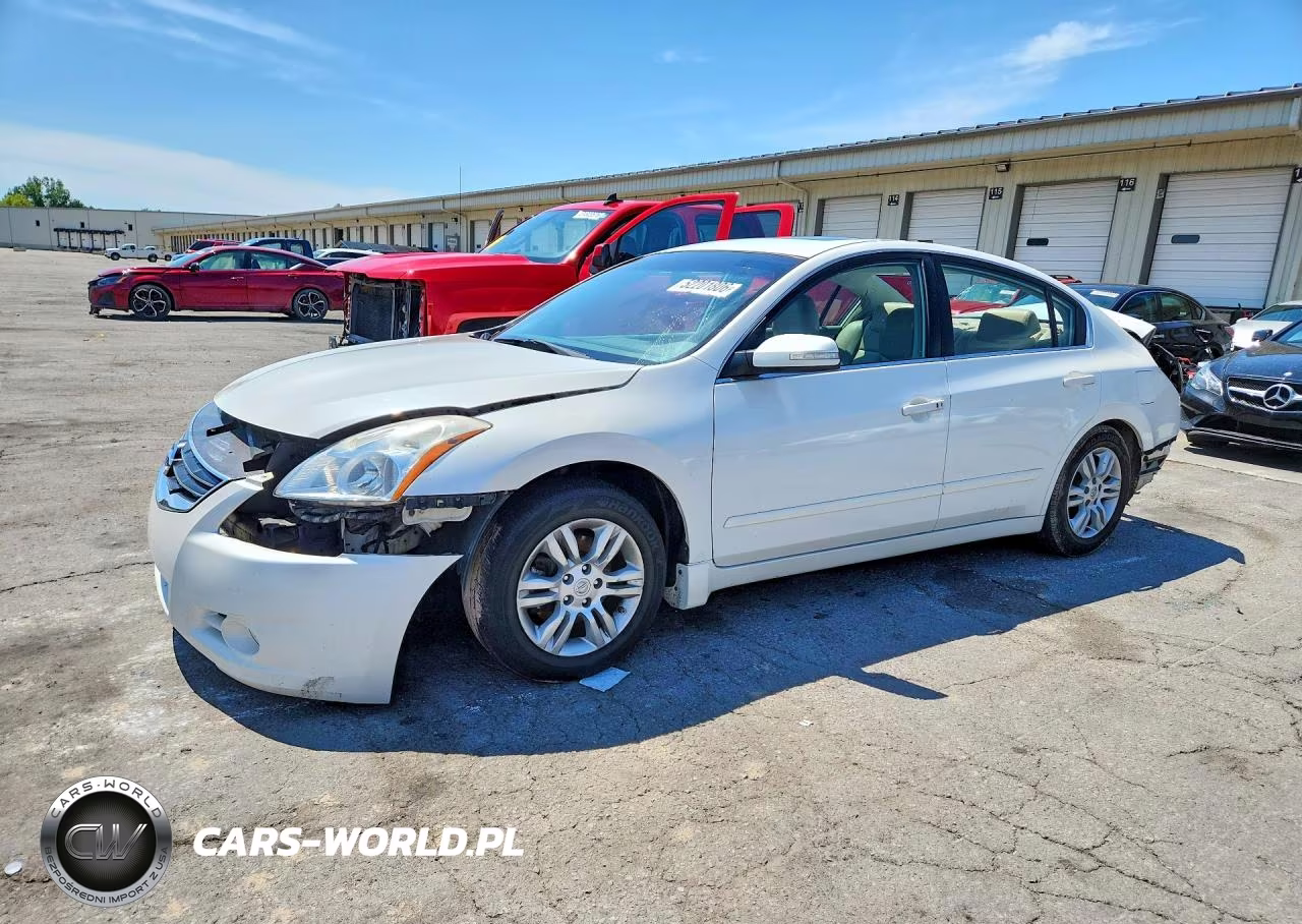 2010 Nissan Altima 2.5 – zdjęcie 1 z 13