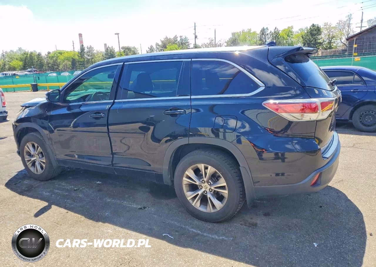 2015 Toyota Highlander Xle VIN:5TDJKRFH8FS108713 - 2