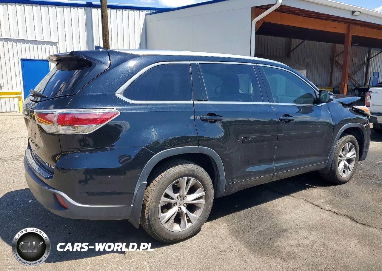2015 Toyota Highlander Xle VIN:5TDJKRFH8FS108713 - 3