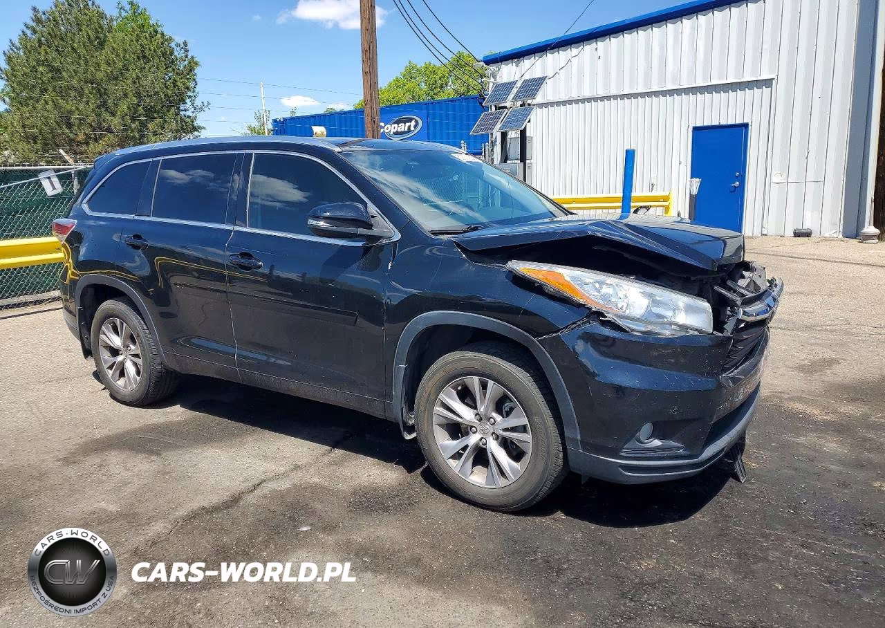 2015 Toyota Highlander Xle VIN:5TDJKRFH8FS108713 - 4