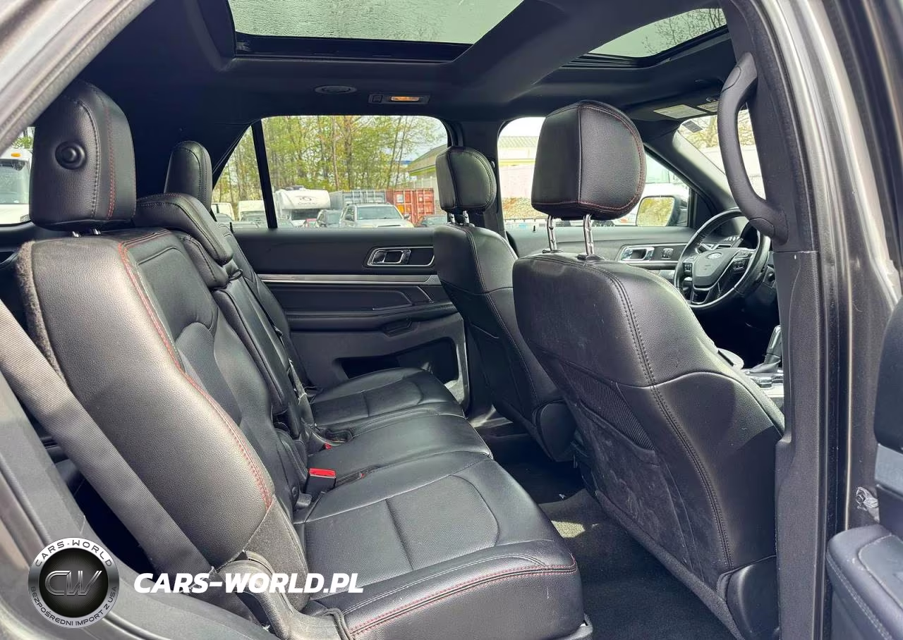 2017 Ford Explorer Sport VIN:1FM5K8GT8HGA00745 - 12