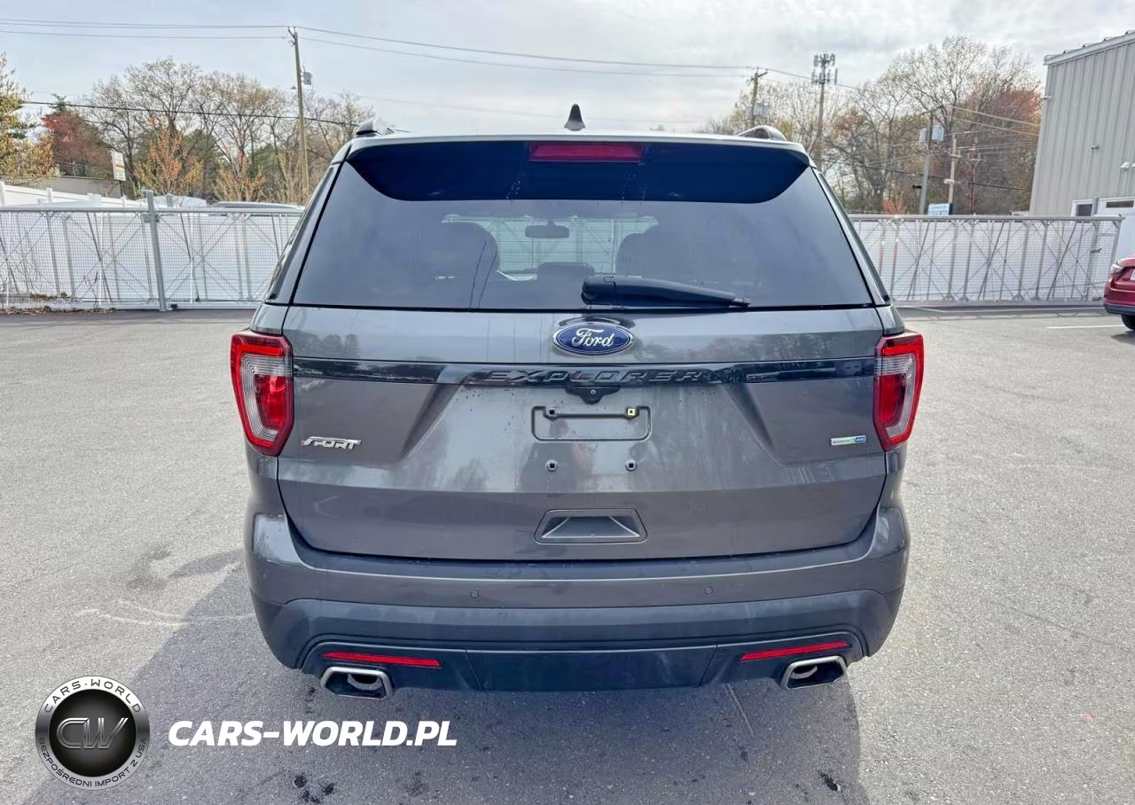 2017 Ford Explorer Sport VIN:1FM5K8GT8HGA00745 - 5