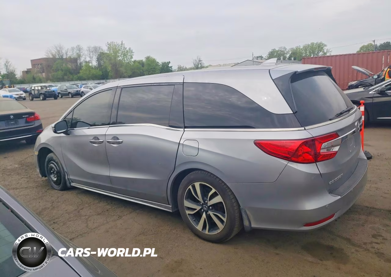 2018 Honda Odyssey Elite VIN:5FNRL6H94JB040668 - 2