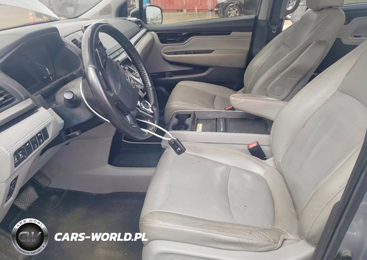 2018 Honda Odyssey Elite VIN:5FNRL6H94JB040668 - 7