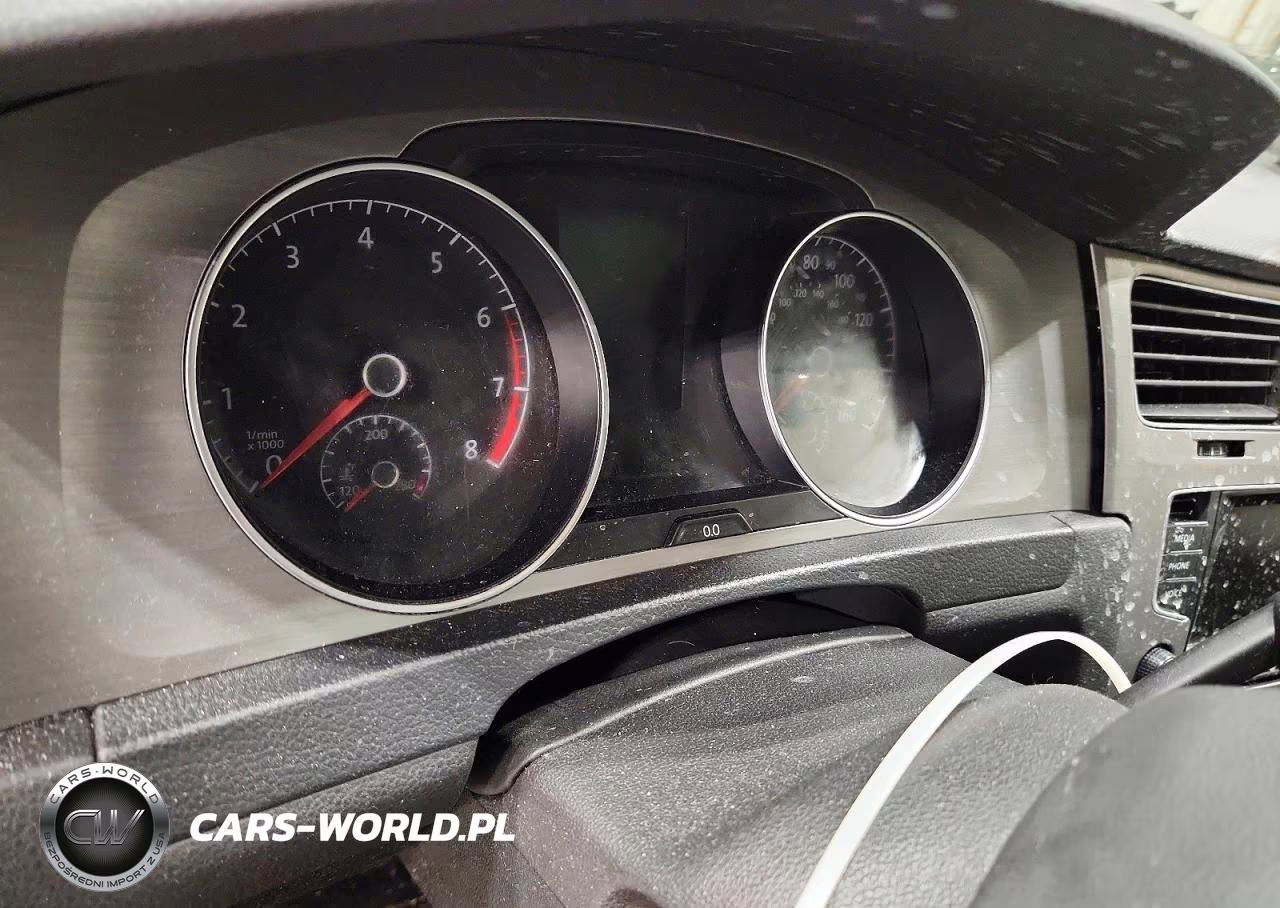 2015 Volkswagen Golf VIN:3VW217AU5FM029514 - 9