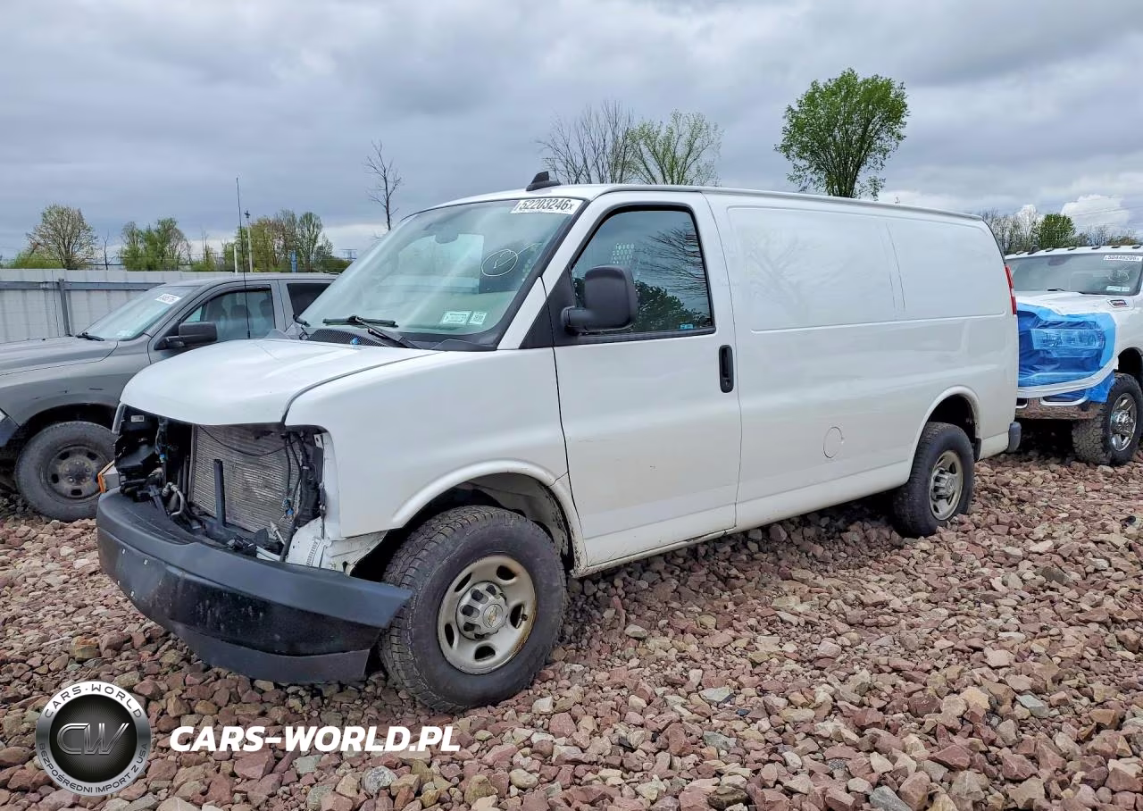2022 Chevrolet Express G2500