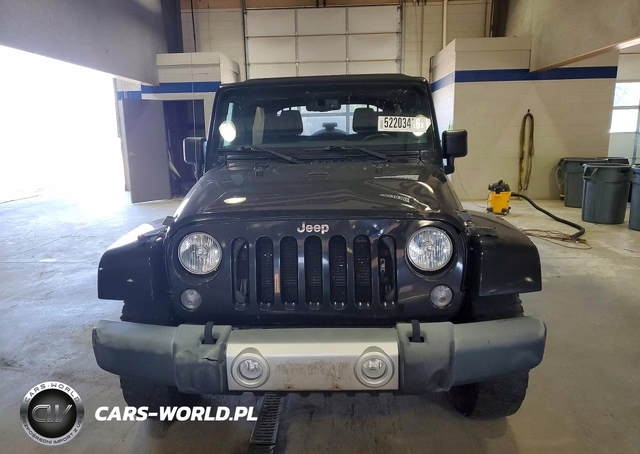 2015 Jeep Wrangler Unlimited Sahara VIN:1C4HJWEG5FL732964 - 5