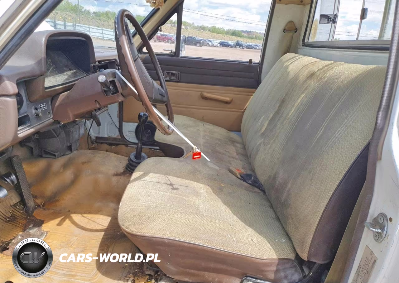 1983 Toyota Pickup Deluxe VIN:JT4RN44D0D1149974 - 7