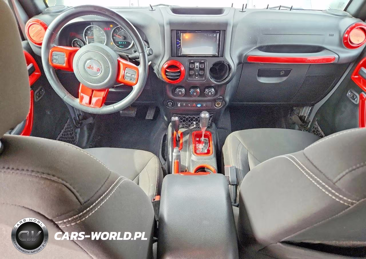 2018 Jeep Wrangler Unlimited Sahara VIN:1C4HJWEG7JL929269 - 8