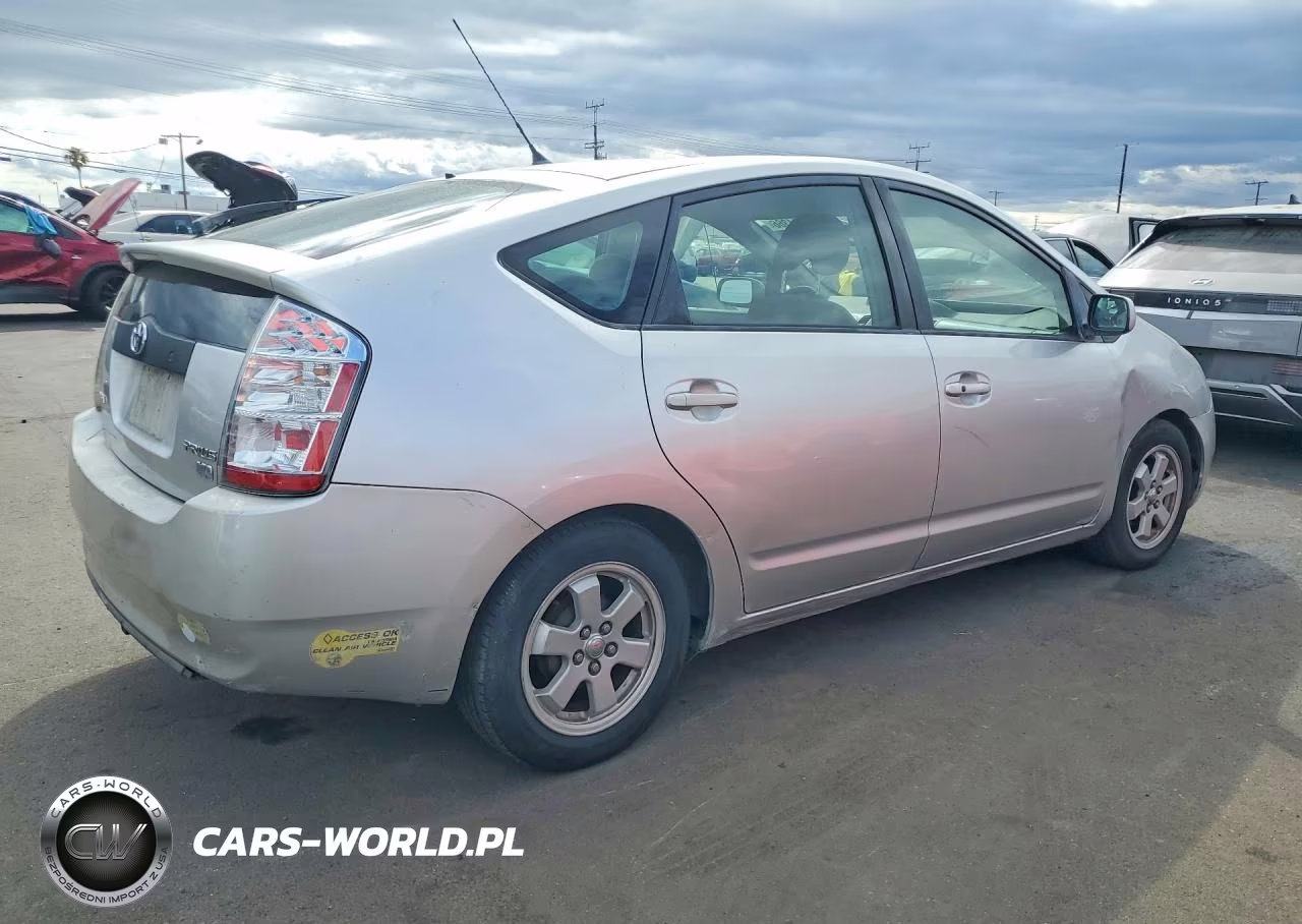 2004 Toyota Prius VIN:JTDKB20U640024844 - 3