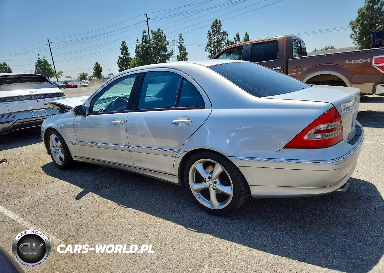 2004 Mercedes-Benz C 230K Sport Sedan VIN:WDBRF40JX4F549745 - 2