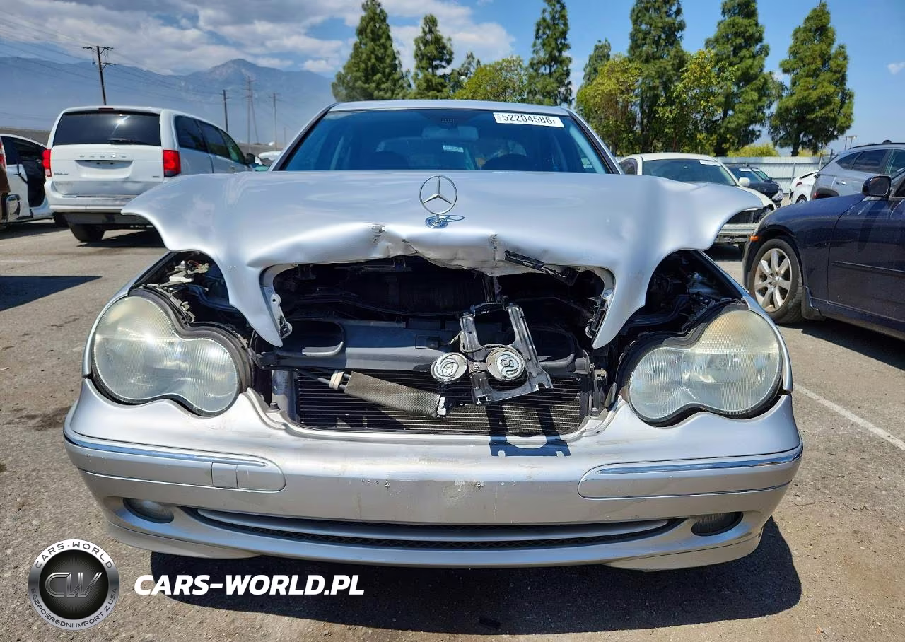 2004 Mercedes-Benz C 230K Sport Sedan VIN:WDBRF40JX4F549745 - 5