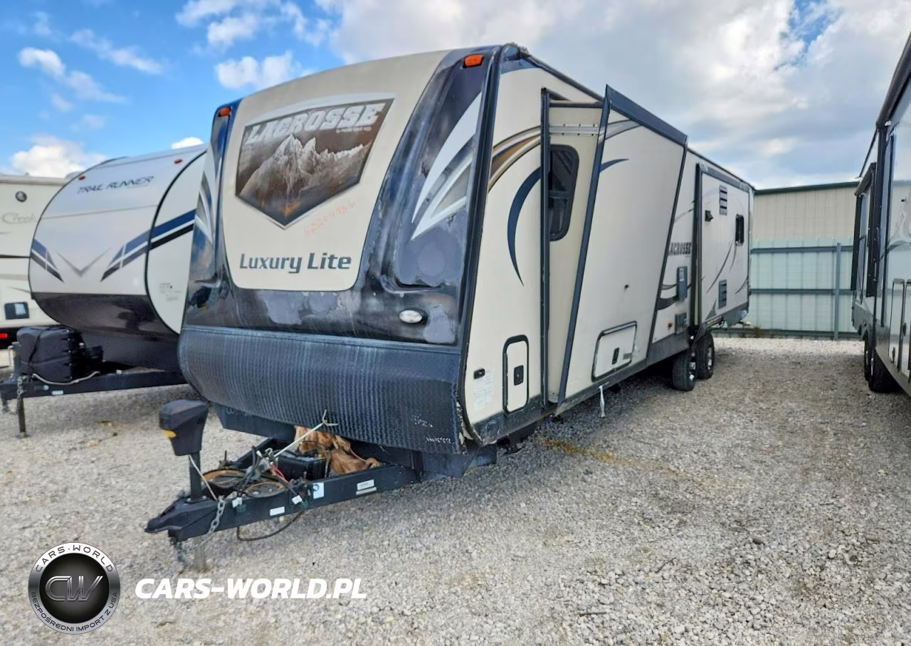 2017 Forest River Lacrosse Camper VIN:5ZT2LCYB1HB008212 - 2