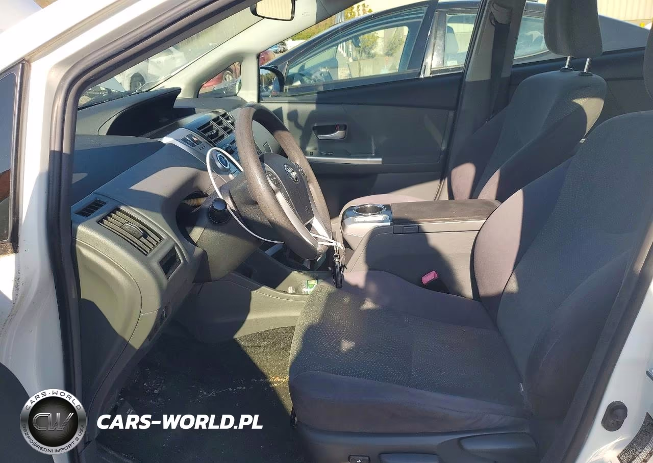 2014 Toyota Prius V Two VIN:JTDZN3EU9EJ012803 - 7