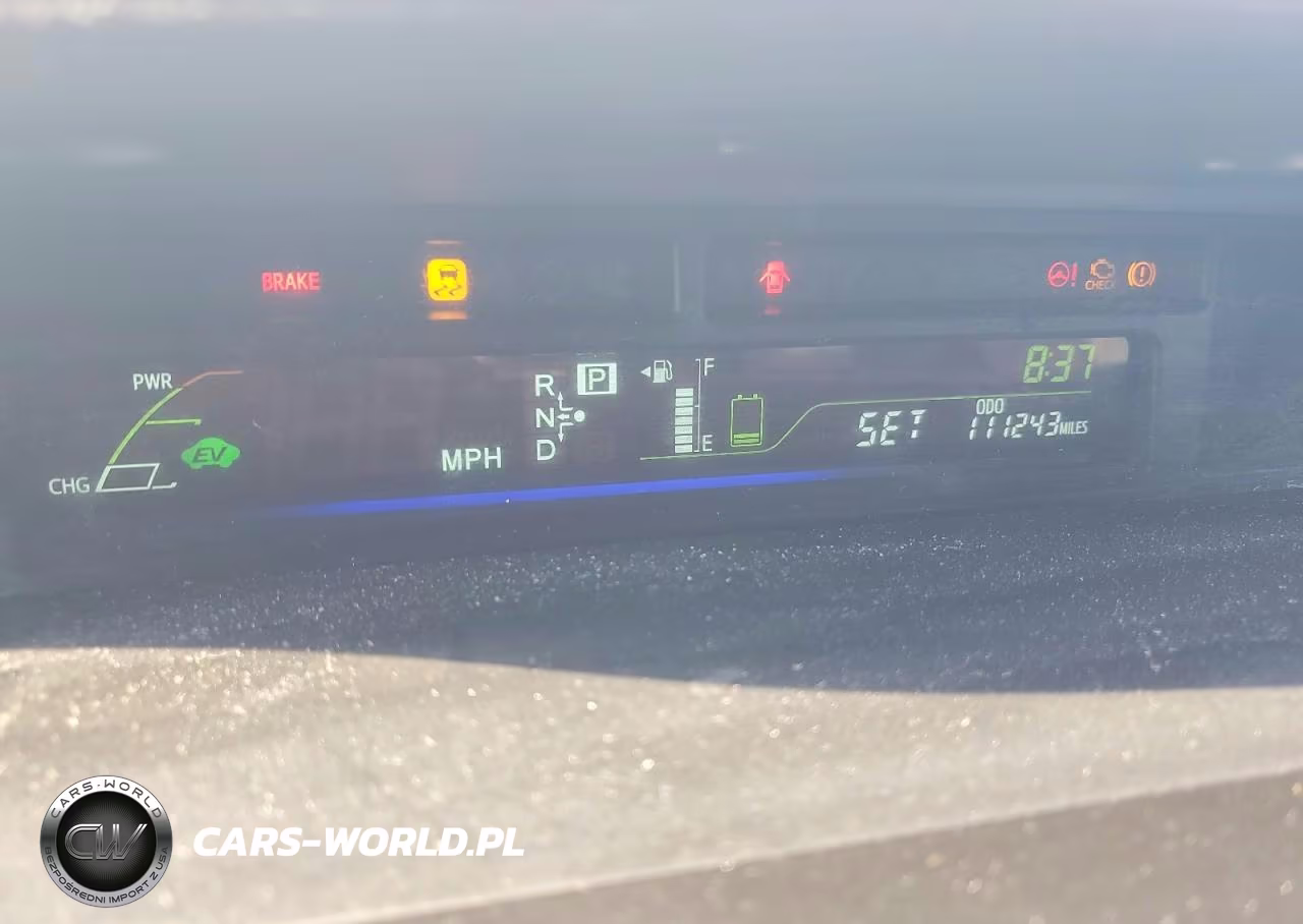 2014 Toyota Prius V Two VIN:JTDZN3EU9EJ012803 - 9