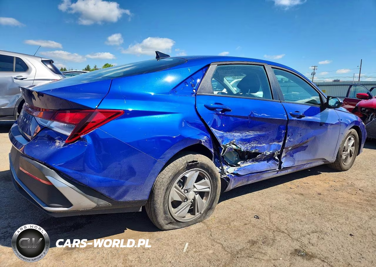2025 Hyundai Elantra Se VIN:KMHLL4DG3SU052653 - 3