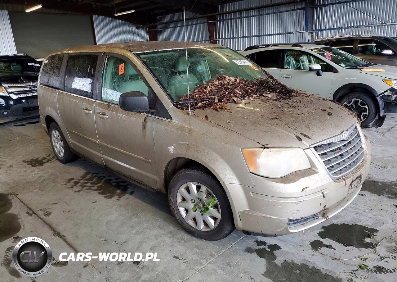 2009 Chrysler Town & Country Lx VIN:2A8HR44E89R656108 - 4