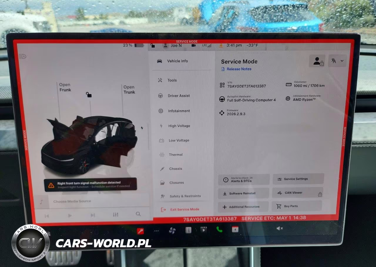 2026 Tesla Model Y VIN:7SAYGDET3TA613387 - 9