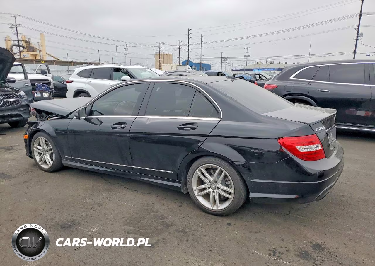 2013 Mercedes-Benz C 250 VIN:WDDGF4HB3DR259325 - 2