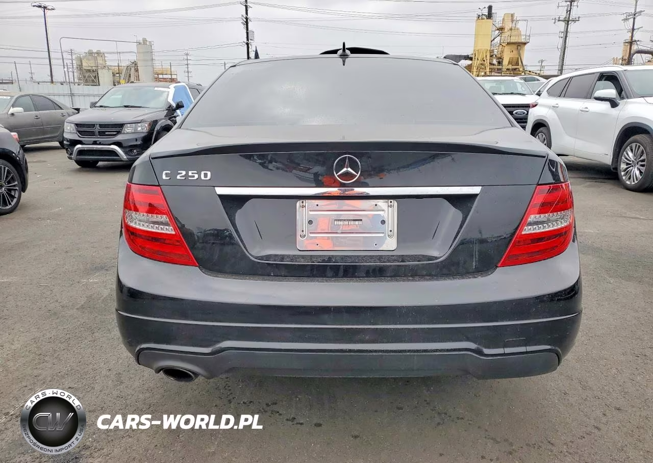 2013 Mercedes-Benz C 250 VIN:WDDGF4HB3DR259325 - 6