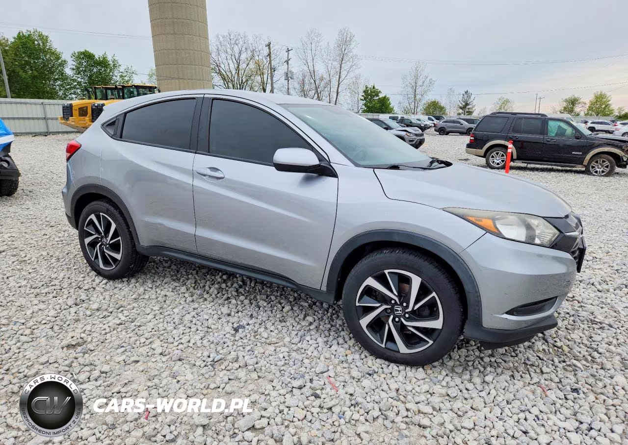 2018 Honda Hr-V Lx VIN:3CZRU6H38JG721333 - 2