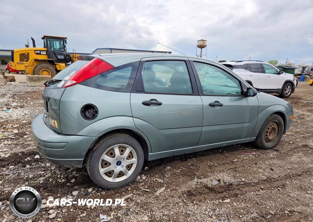 2005 Ford Focus VIN:3FAFP37N85R118173 - 3