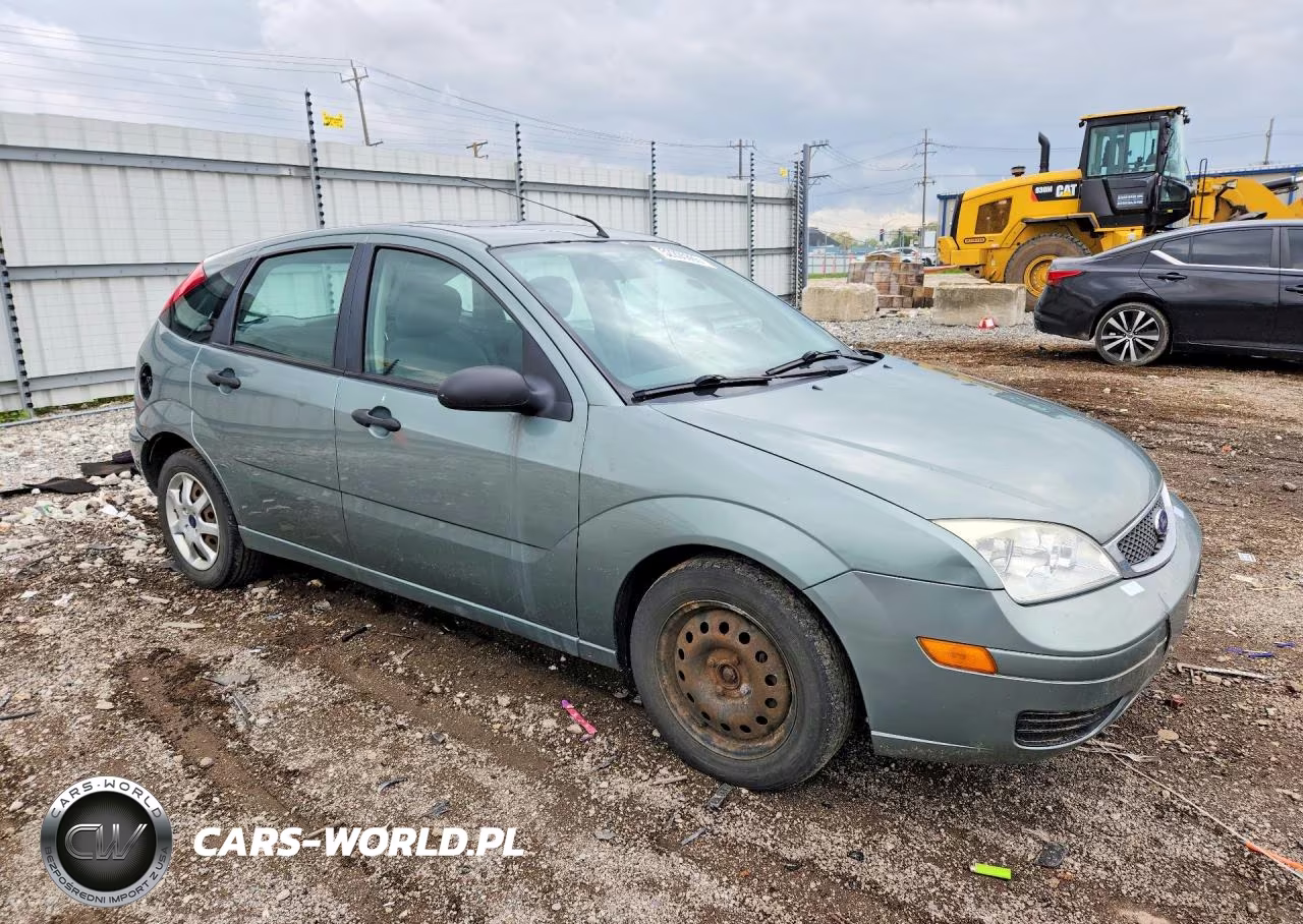 2005 Ford Focus VIN:3FAFP37N85R118173 - 4