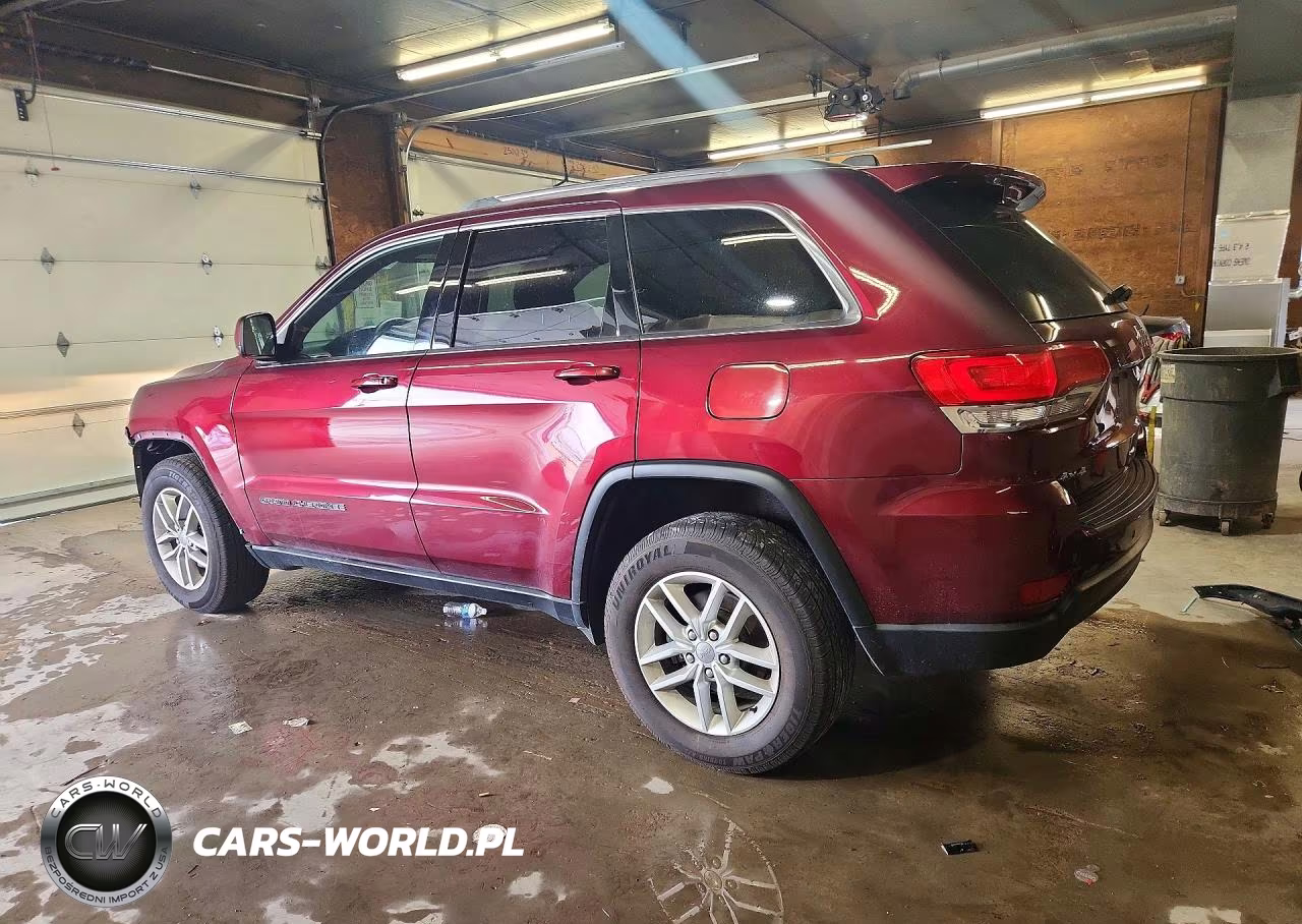 2018 Jeep Grand Cherokee Laredo VIN:1C4RJFAG2JC184893 - 2