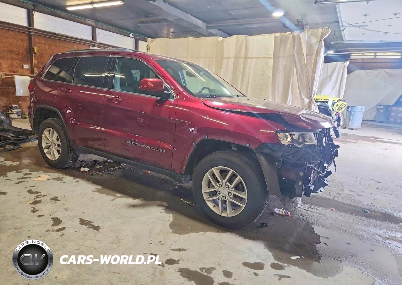 2018 Jeep Grand Cherokee Laredo VIN:1C4RJFAG2JC184893 - 4