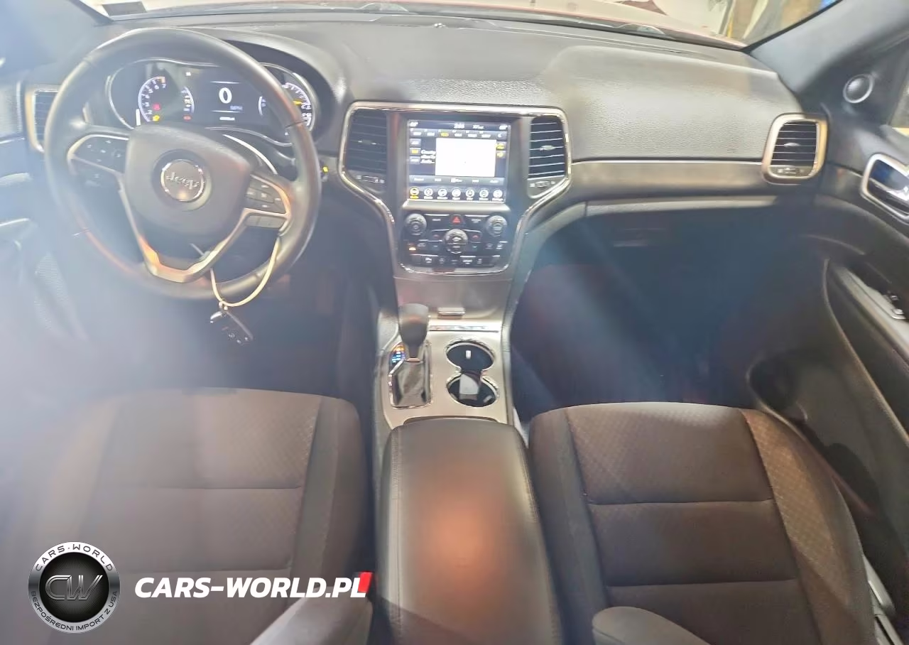 2018 Jeep Grand Cherokee Laredo VIN:1C4RJFAG2JC184893 - 8