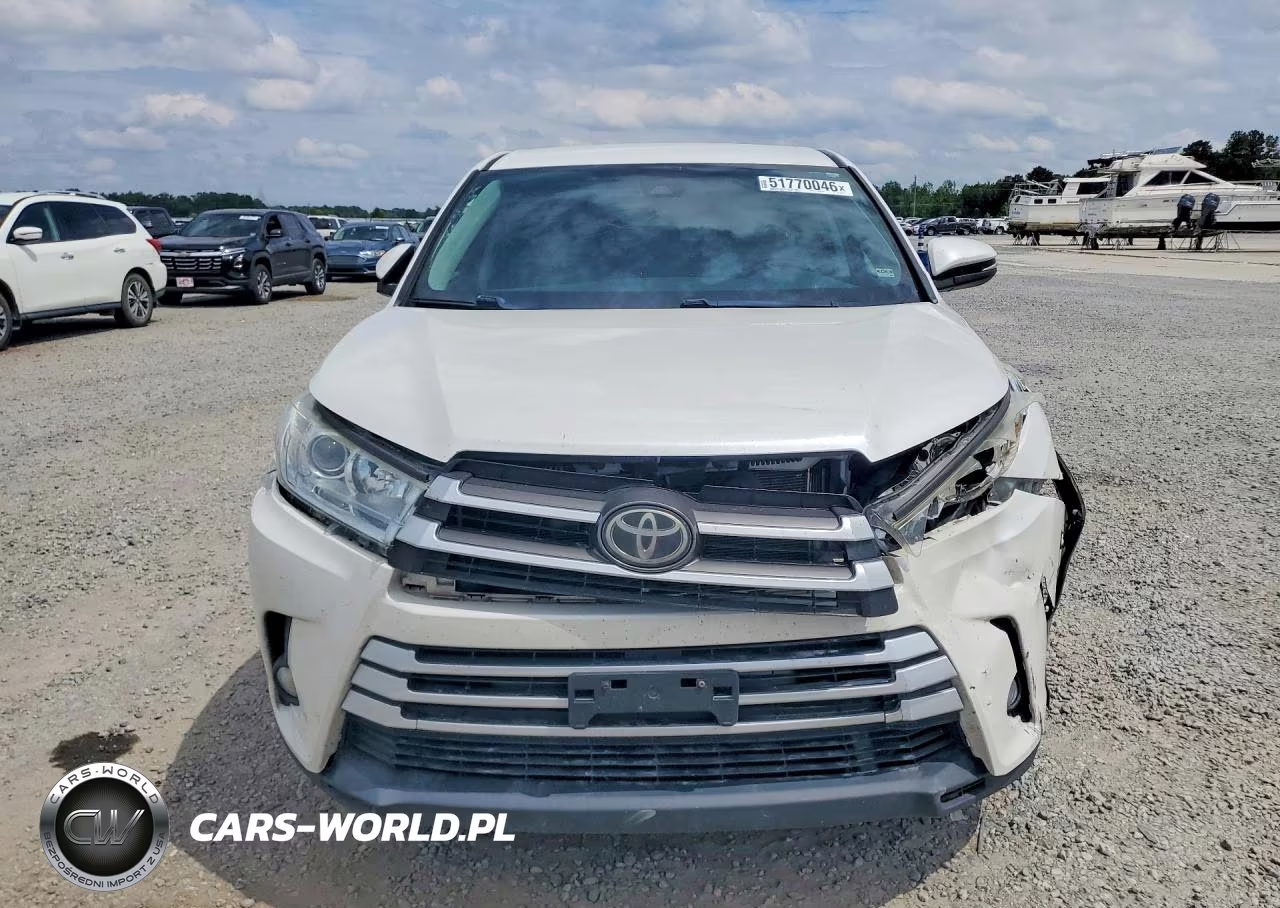 2018 Toyota Highlander Le Plus VIN:5TDBZRFH7JS861965 - 5