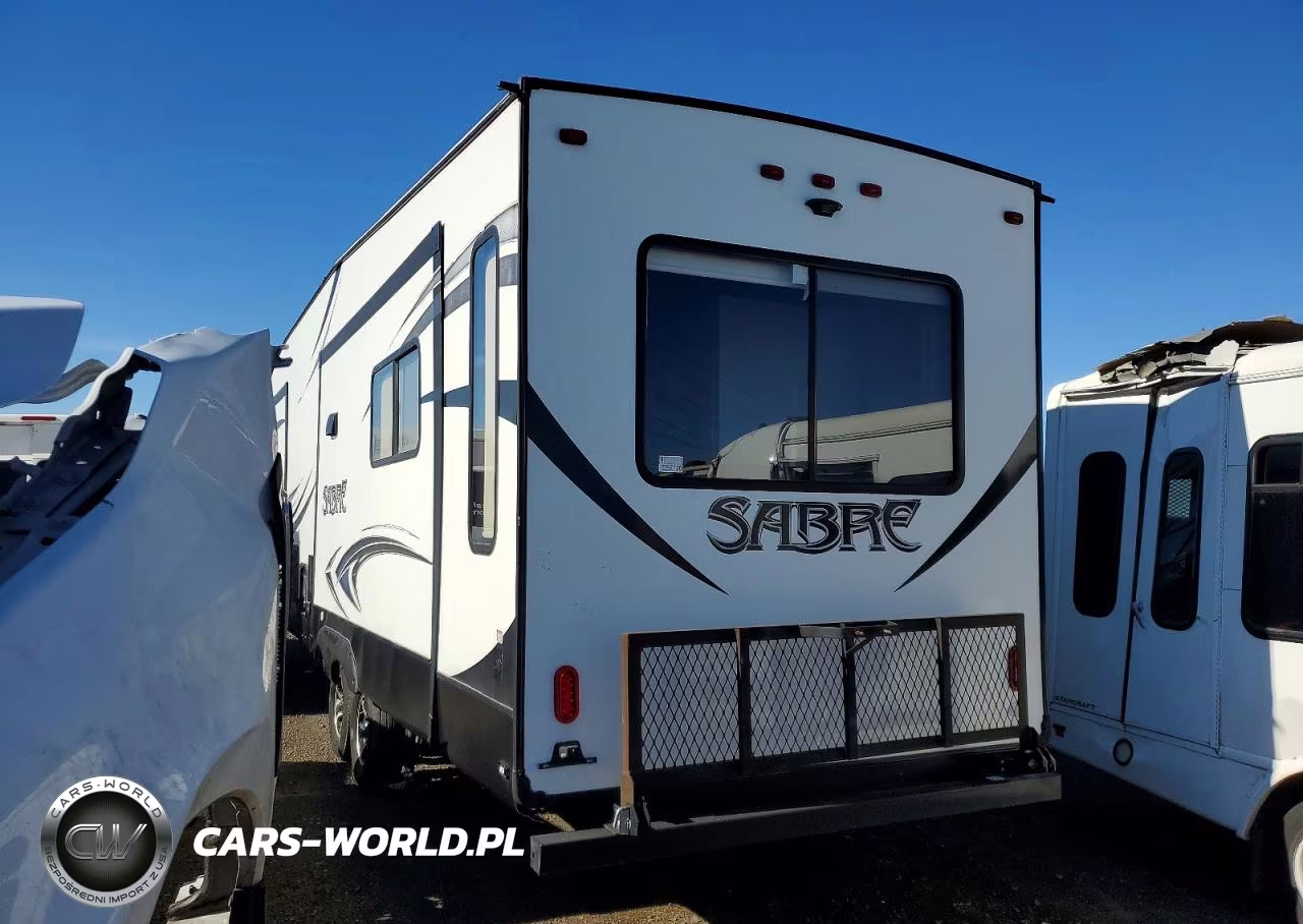 2017 Forest River Sabre Camper VIN:4X4FSRF24H3012125 - 3