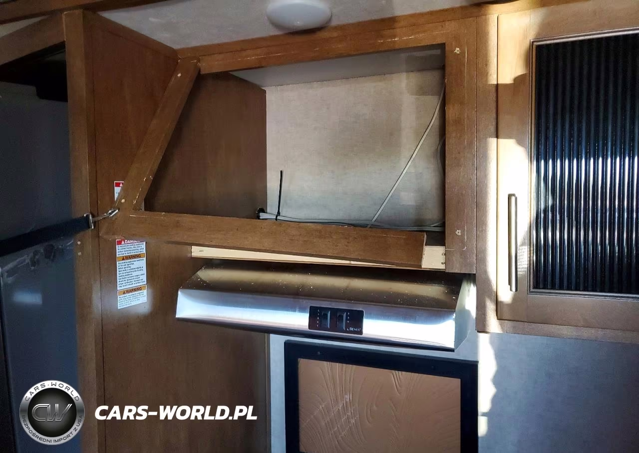 2017 Forest River Sabre Camper VIN:4X4FSRF24H3012125 - 9