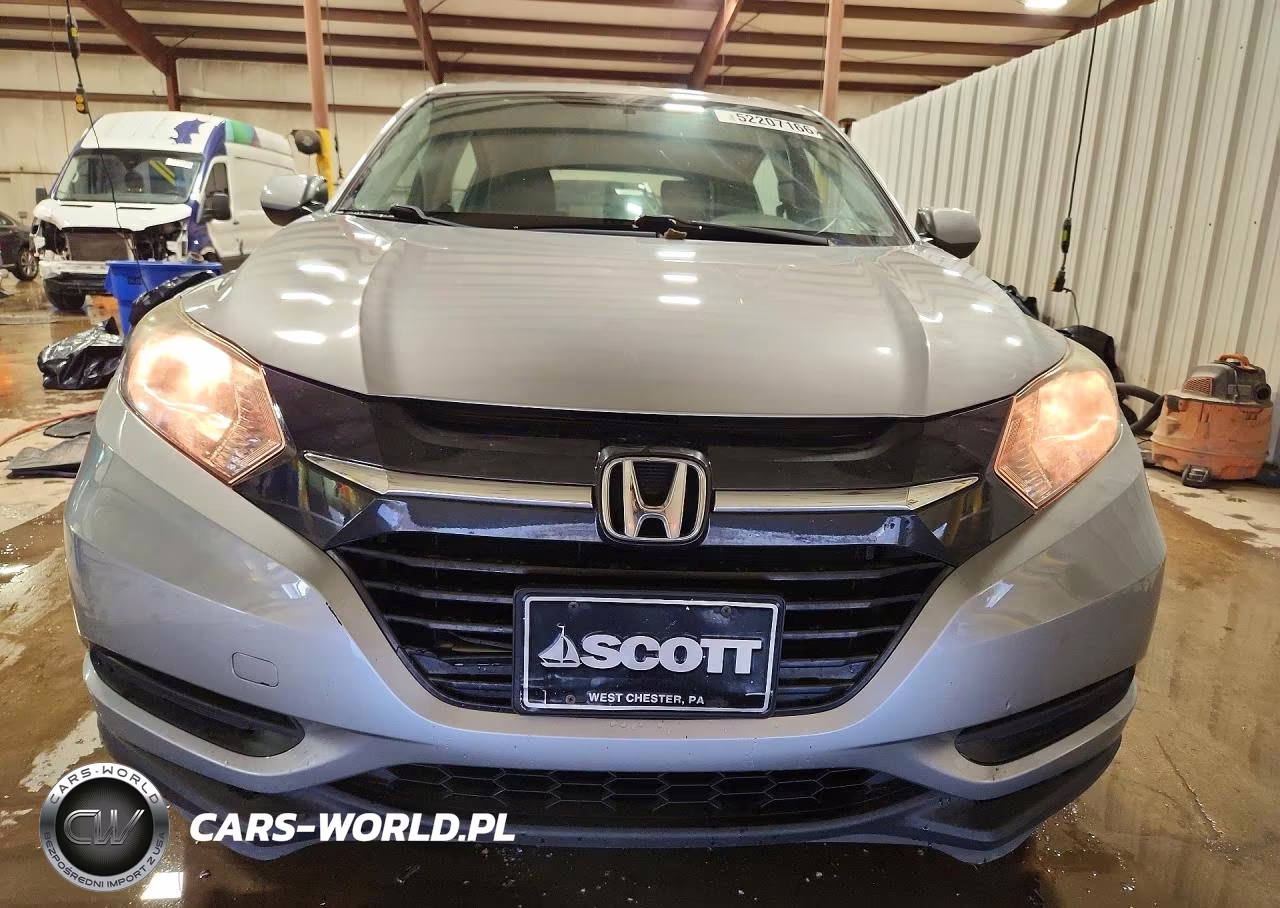 2018 Honda Hr-V Lx VIN:3CZRU6H31JG711582 - 5