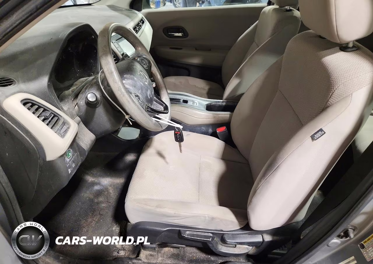 2018 Honda Hr-V Lx VIN:3CZRU6H31JG711582 - 7