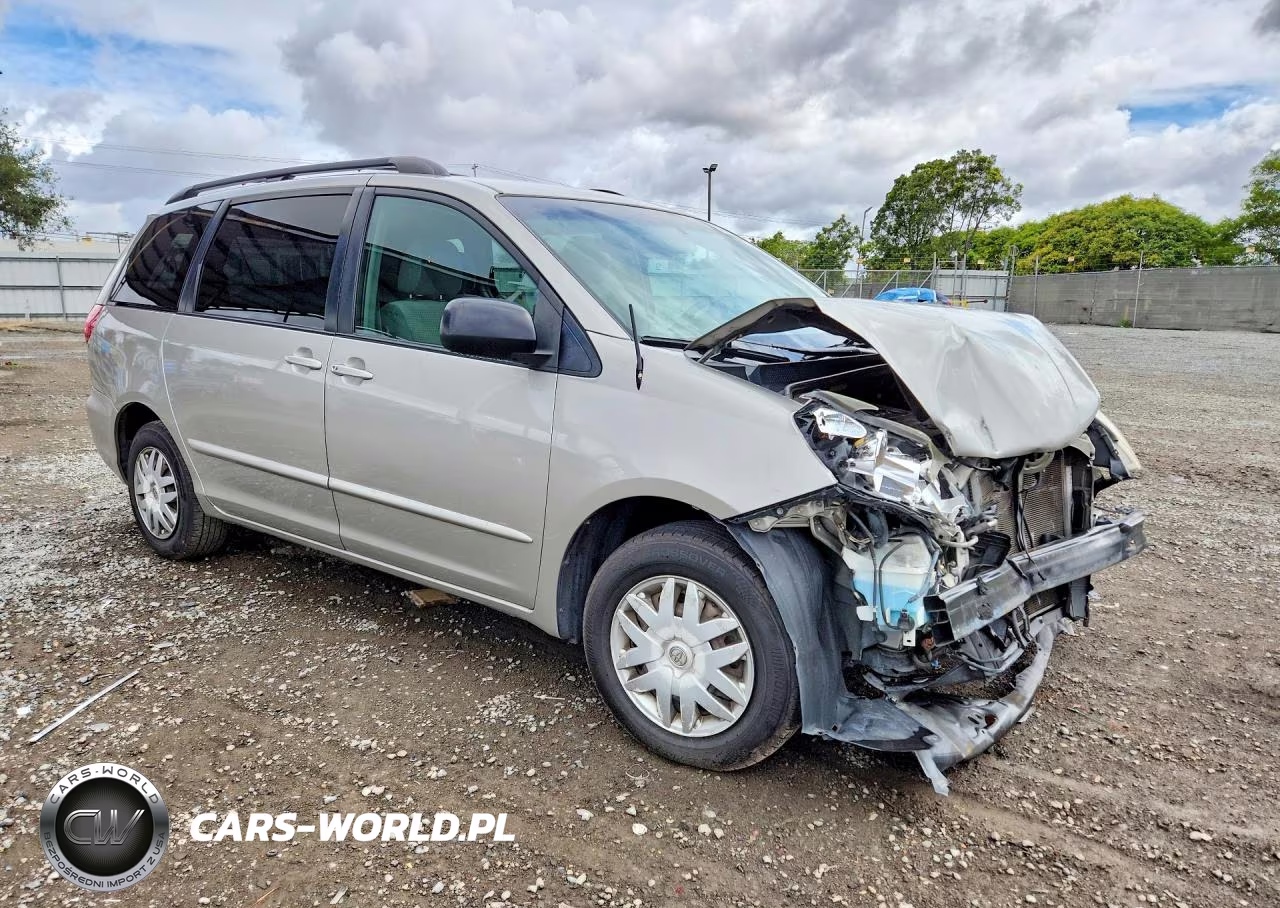 2009 Toyota Sienna Le 8-Passenger VIN:5TDZK23C19S254006 - 4