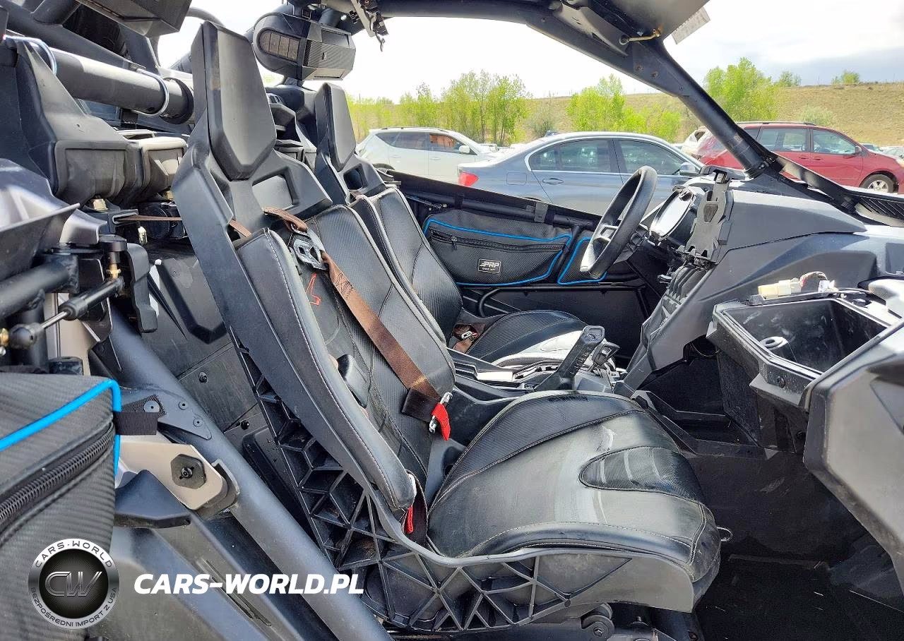 2018 Can-Am Maverick X3 X Rs Turbo R VIN:3JBVXAW46JK003399 - 5