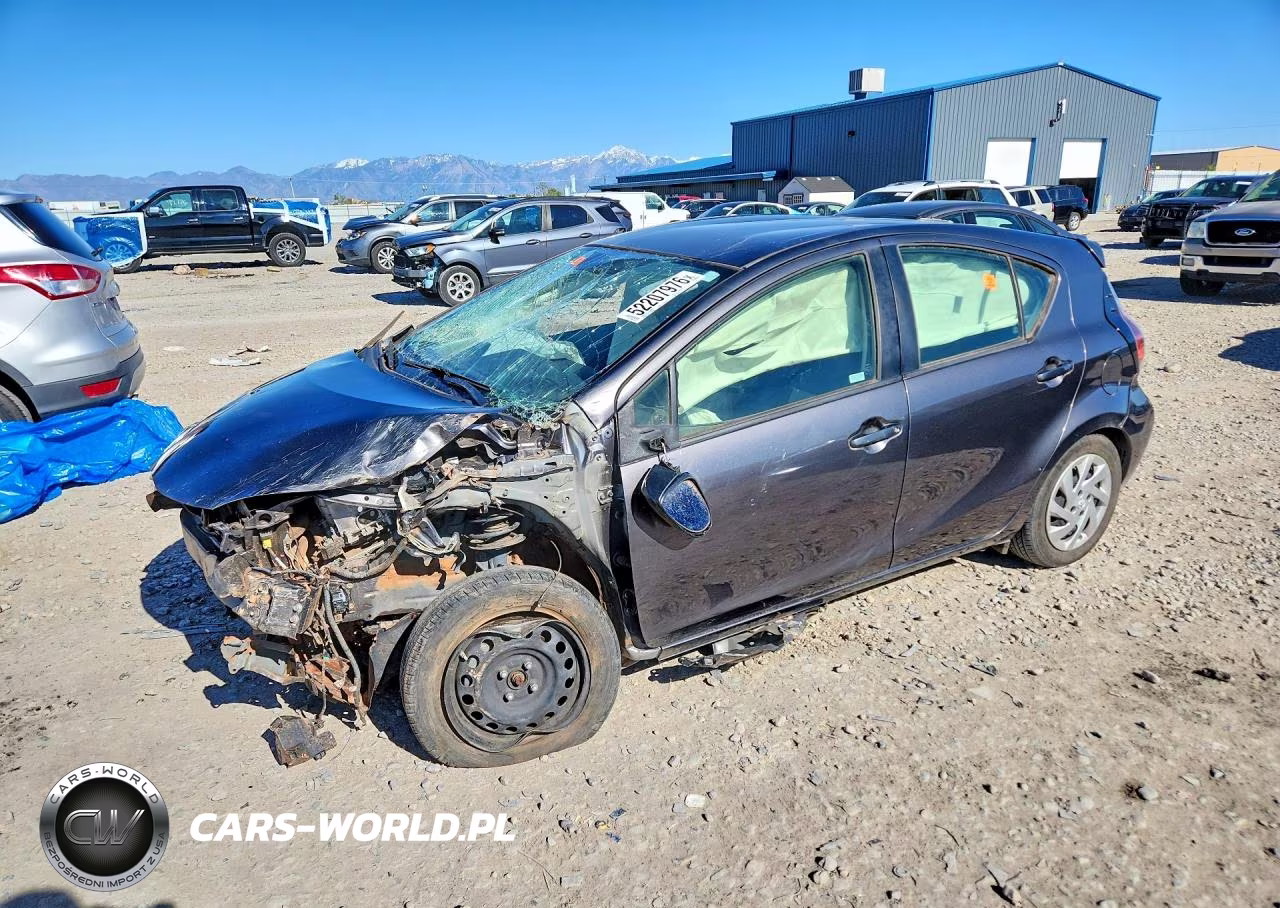 2015 Toyota Prius C Two