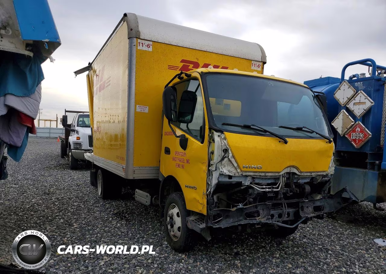 2020 Hino 155 Box Truck VIN:JHHYDM1H8LK008324 - 4