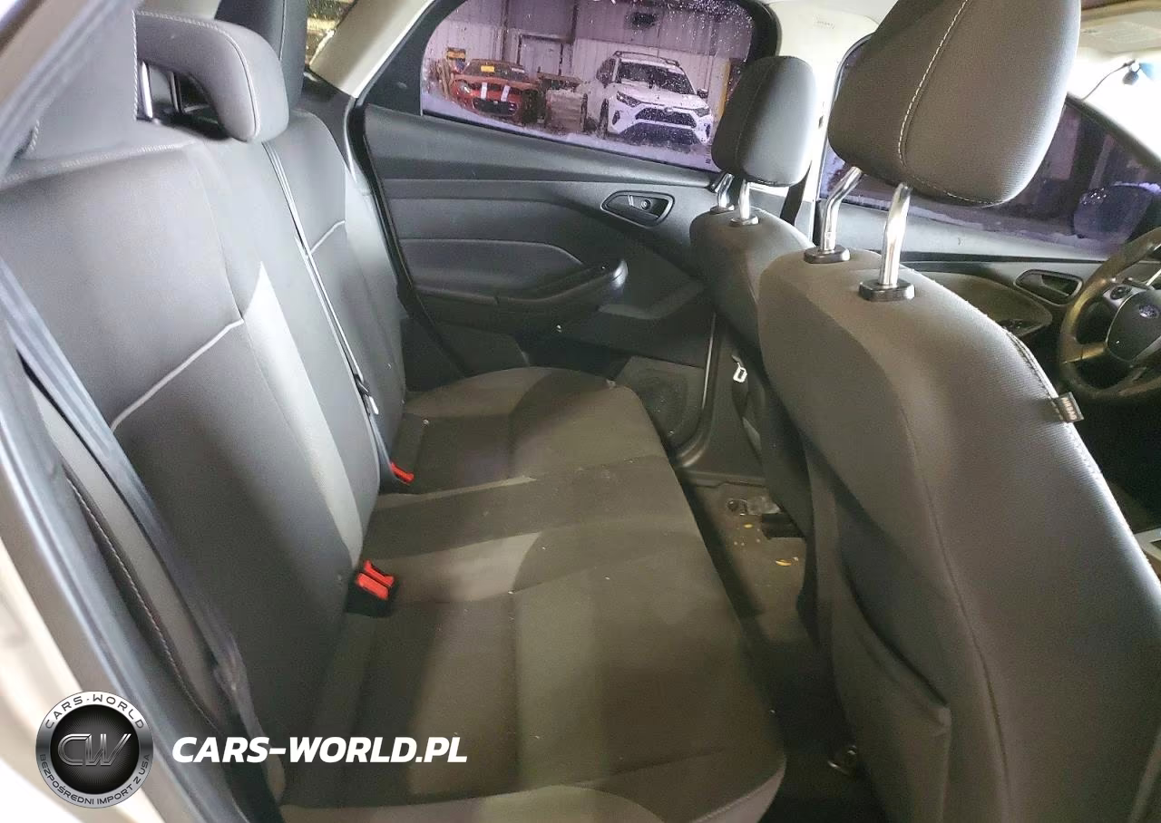 2012 Ford Focus Se VIN:1FAHP3F22CL141332 - 10