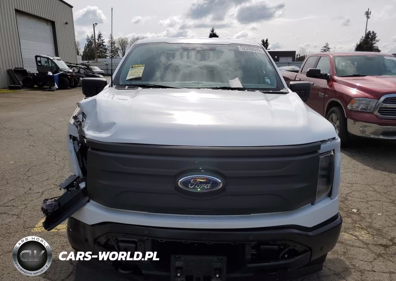 2022 Ford F150 Lightning Pro VIN:1FTVW1EL9NWG00162 - 5