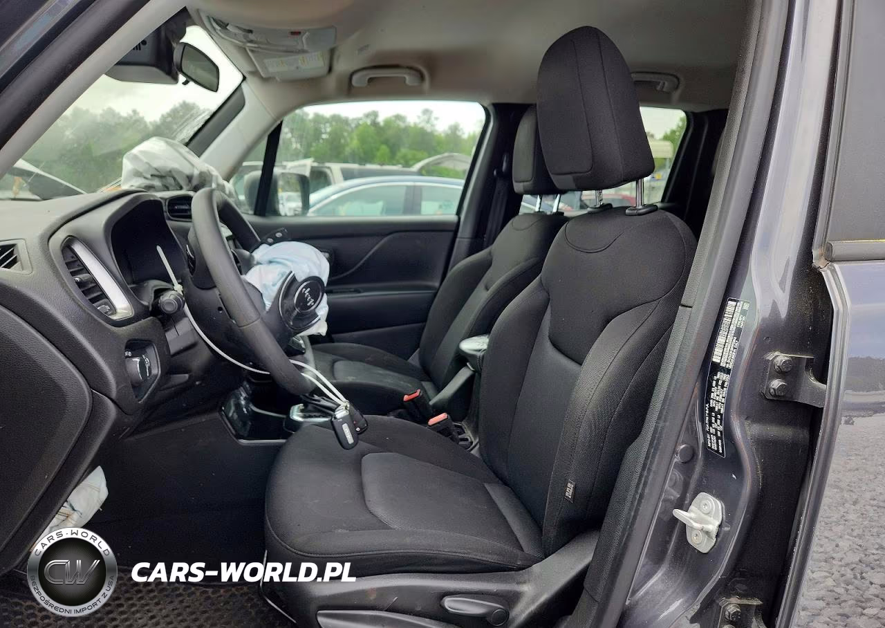 2023 Jeep Renegade Latitude VIN:ZACNJDB18PPP29445 - 7