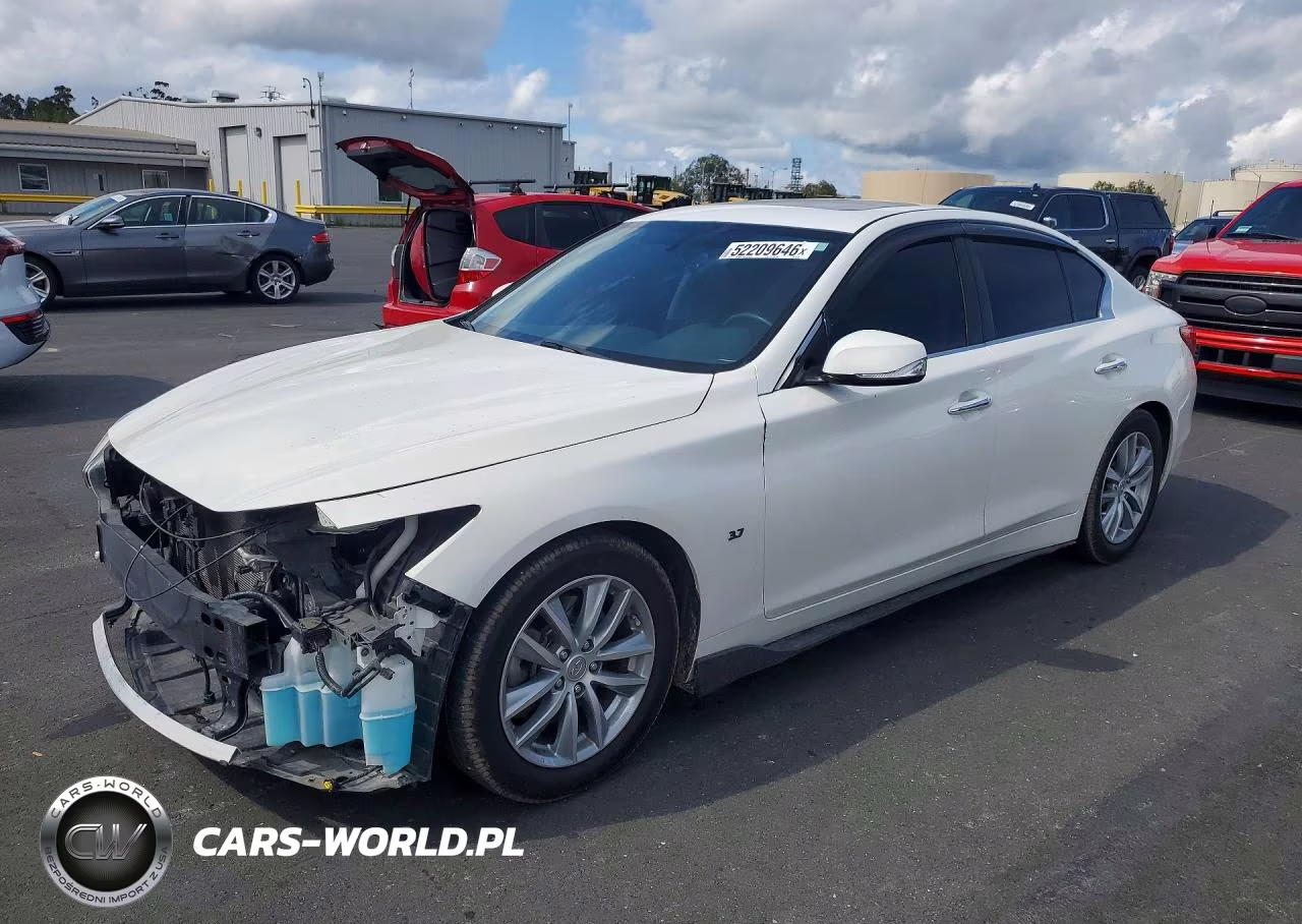 2015 Infiniti Q50 Premium