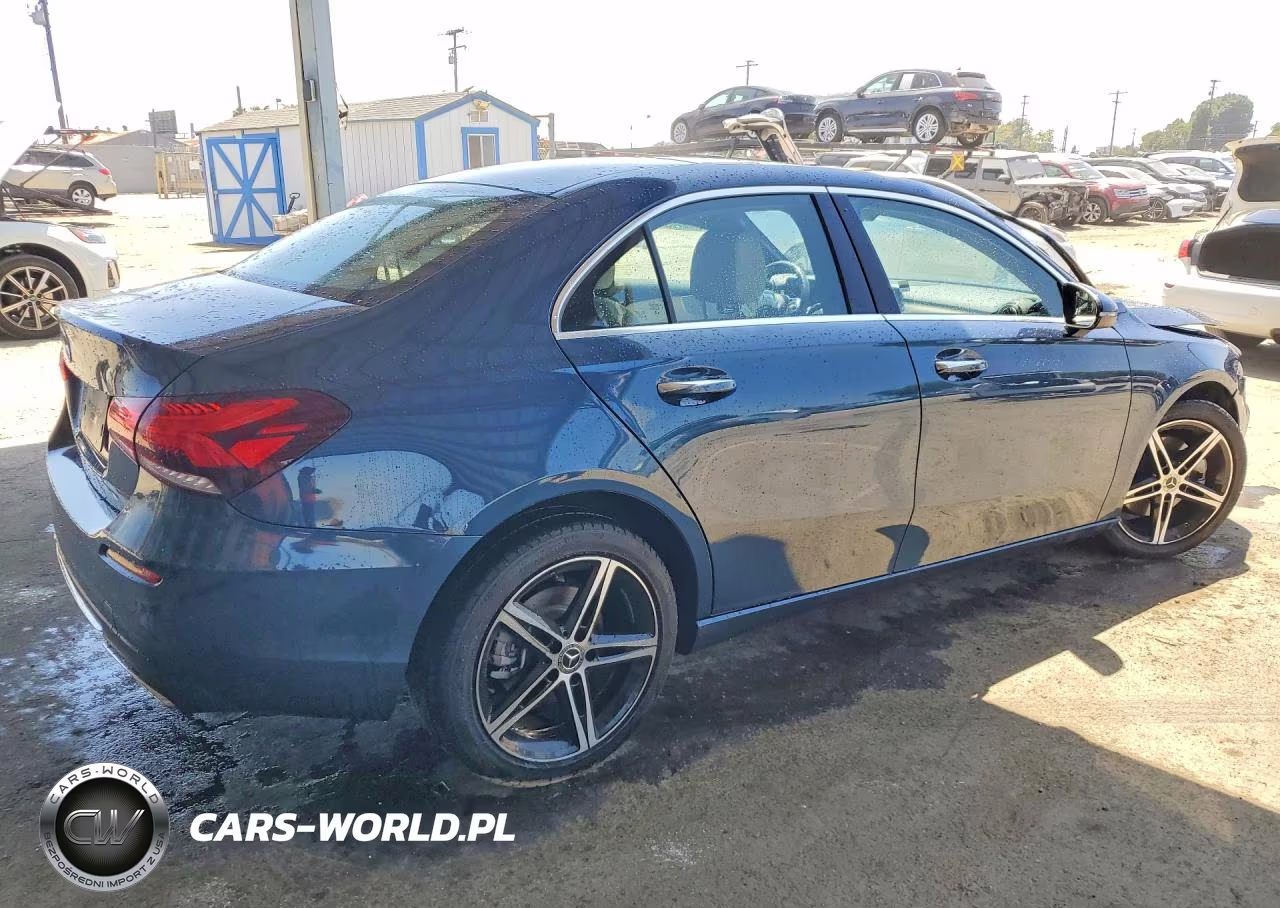 2021 Mercedes-Benz A 220 VIN:W1K3G4EB8MJ295977 - 3